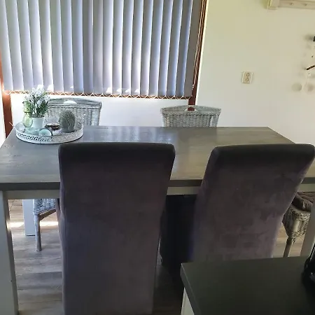Rekerlanden 177 Vakantiewoning Nabij Ferienhaus